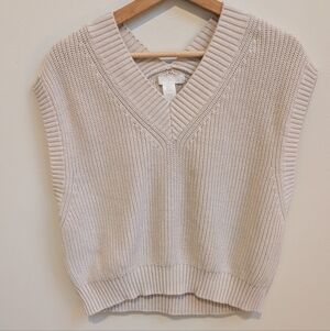 H&M 100% Cotton Cream Colored V-Neck Sweater Vest Size Small